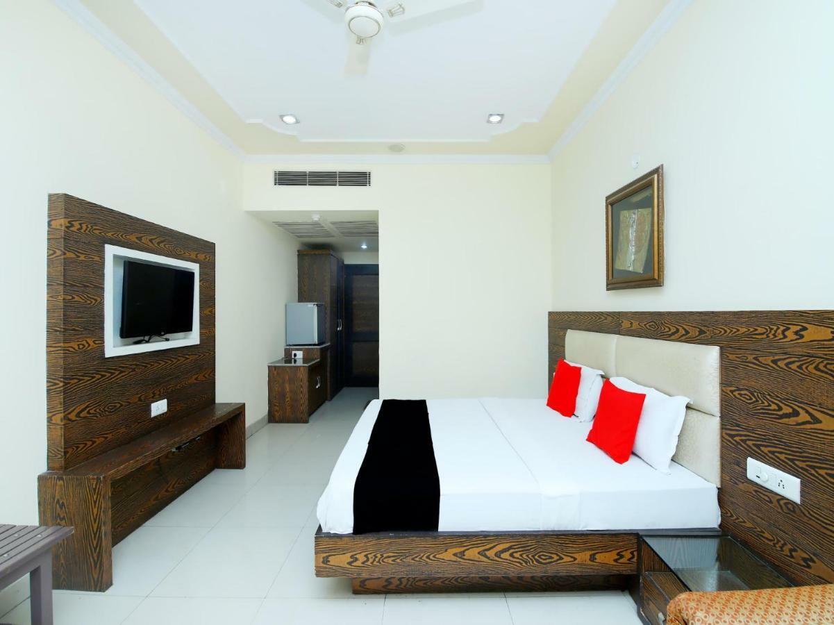 Hotel Sanjog International Амритсар Экстерьер фото