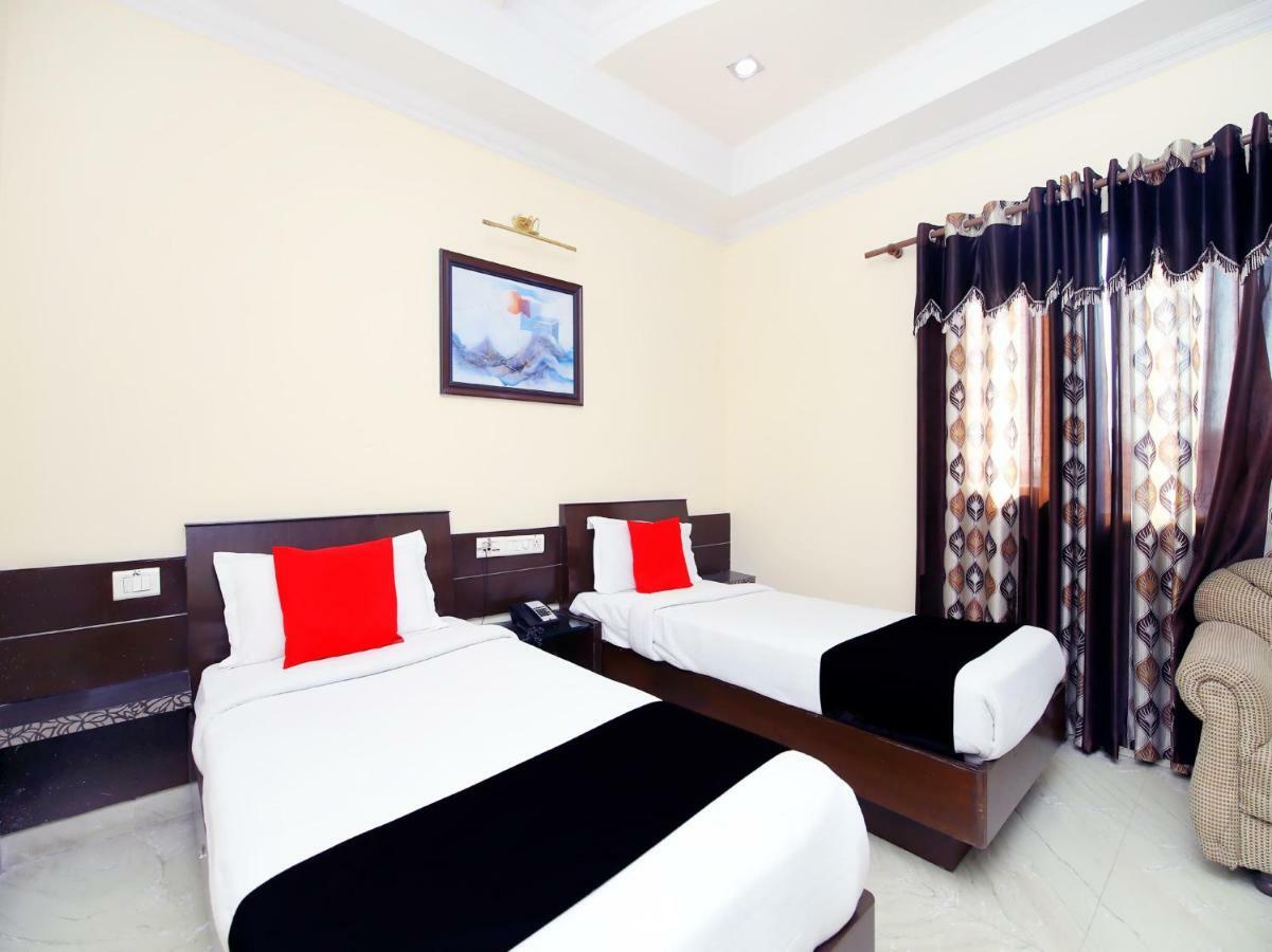 Hotel Sanjog International Амритсар Экстерьер фото