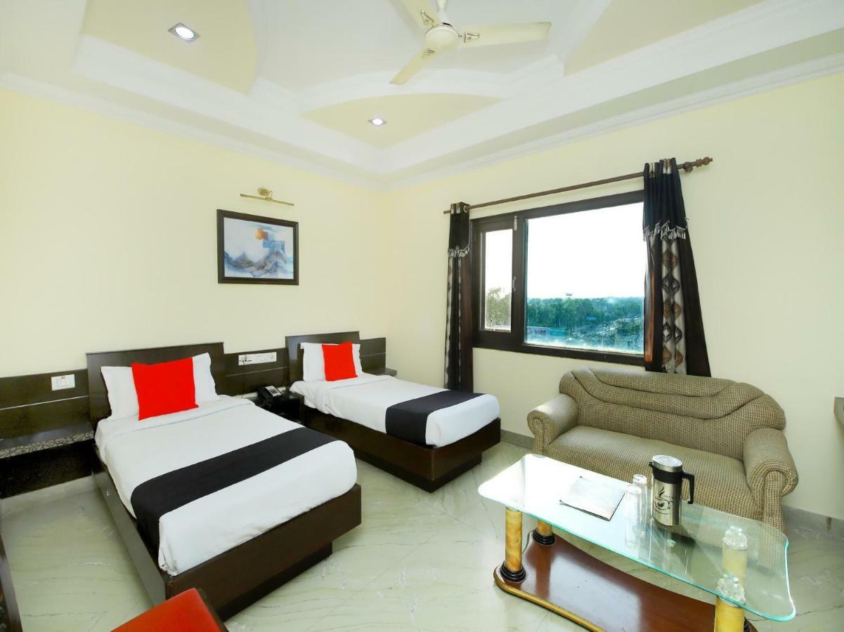 Hotel Sanjog International Амритсар Экстерьер фото