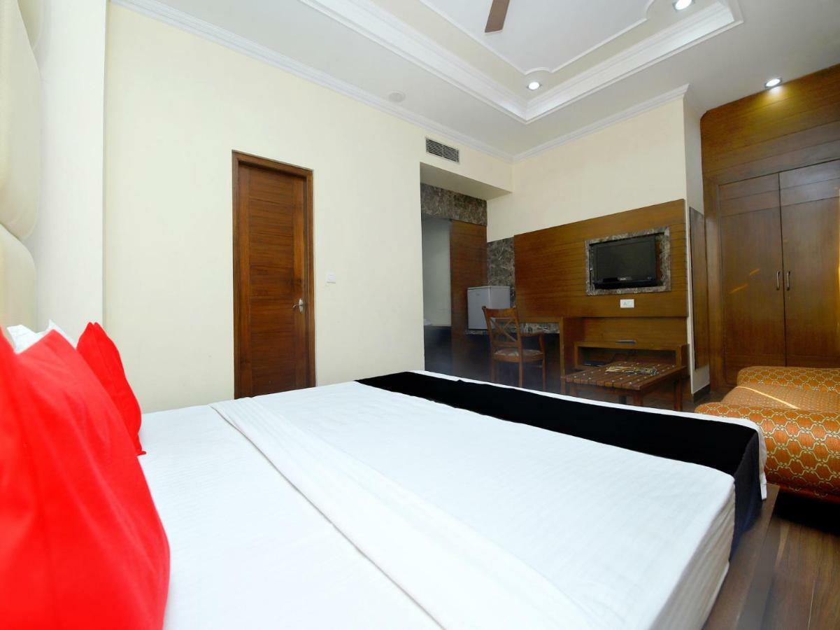 Hotel Sanjog International Амритсар Экстерьер фото