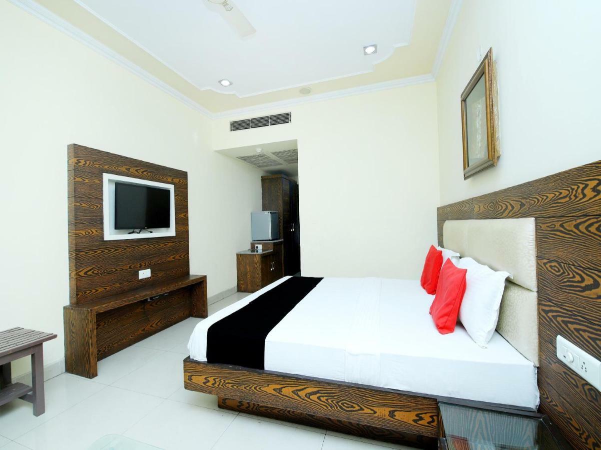 Hotel Sanjog International Амритсар Экстерьер фото